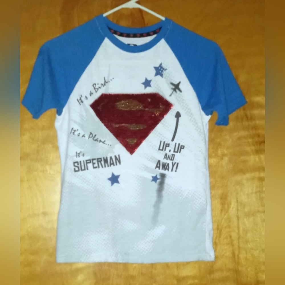 Boy's Short-Sleeve DC Comics Superman Reversible Sequin Graphic T-Shirt Large